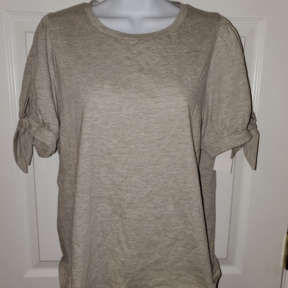Grey Audele Top w/tie Sleeves NWT SZ M - Picture 1 of 2